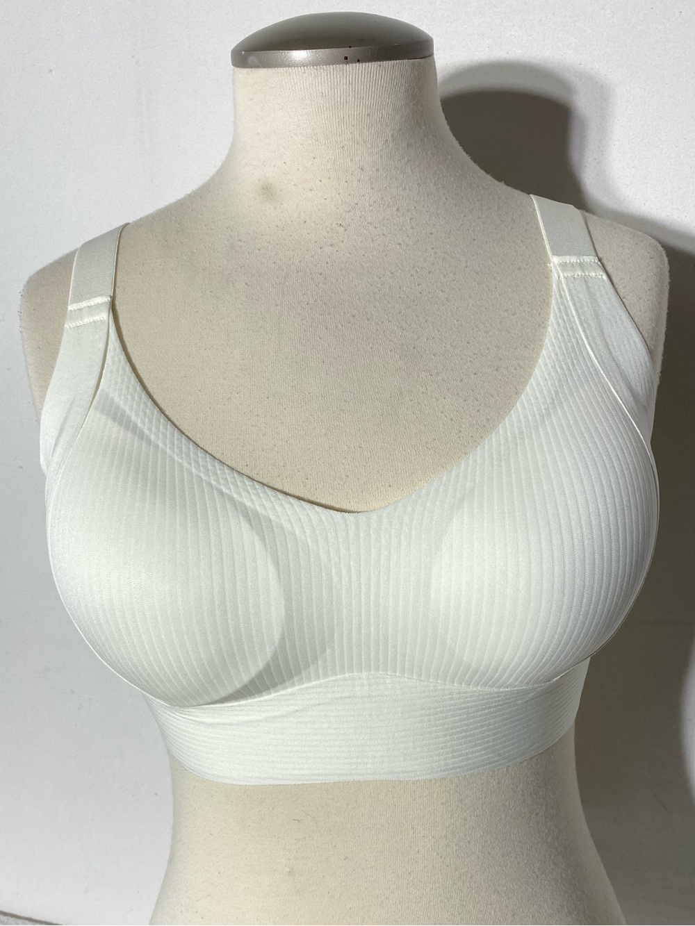 Cream White Seamless Ribbed Comfort Wireless Bra L T-Shirt Bra